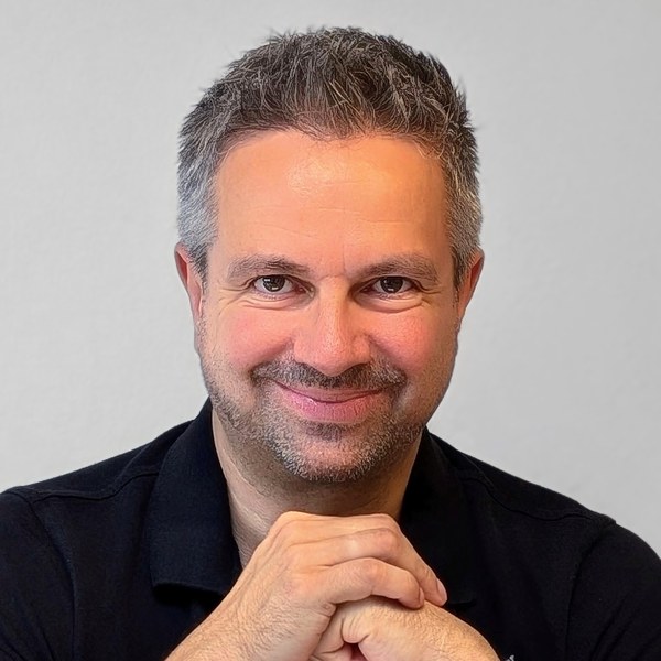 Portrait of Dr. Markus Zehentner